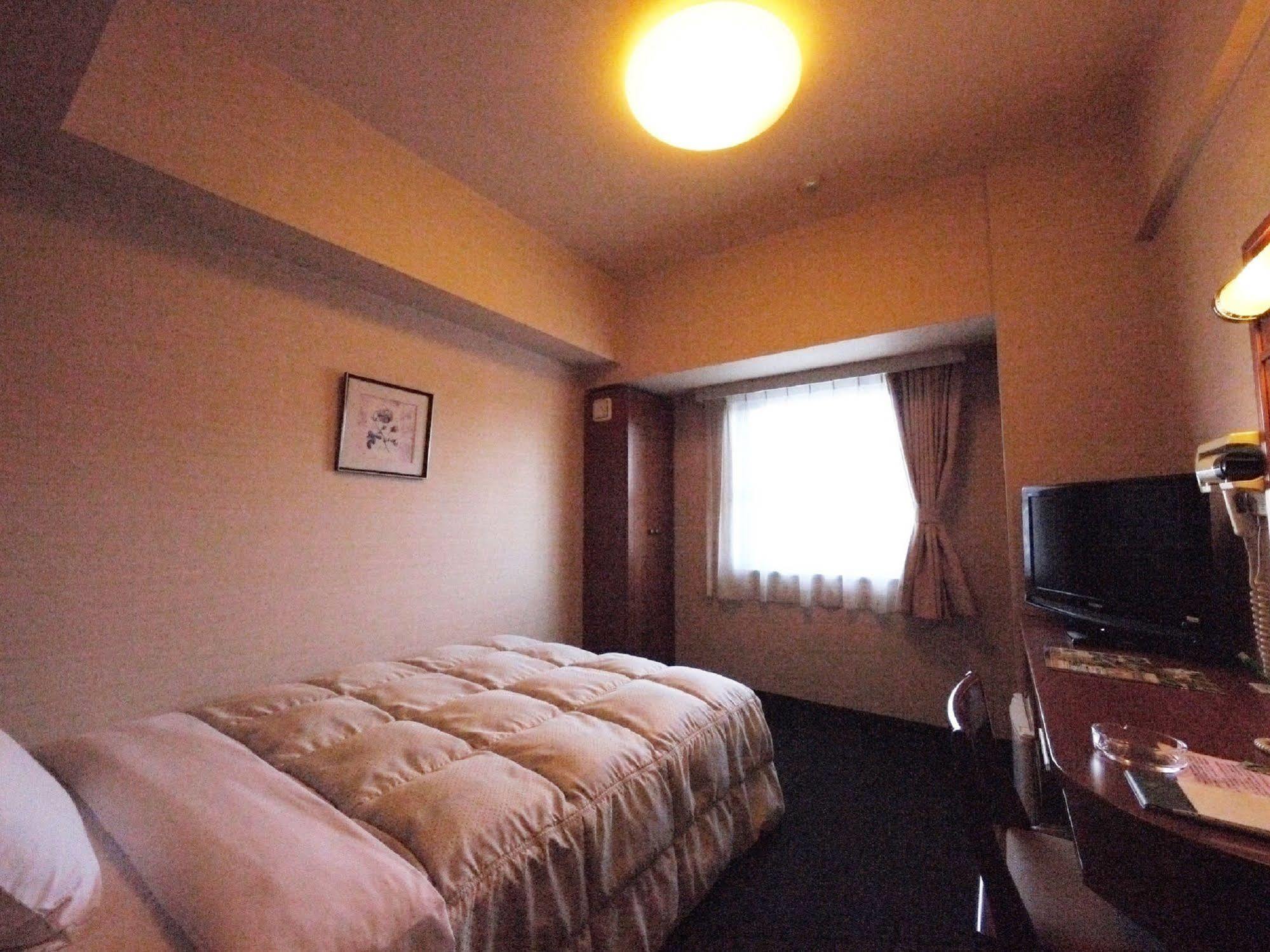 Hotel Route-Inn Suzuka Ngoại thất bức ảnh